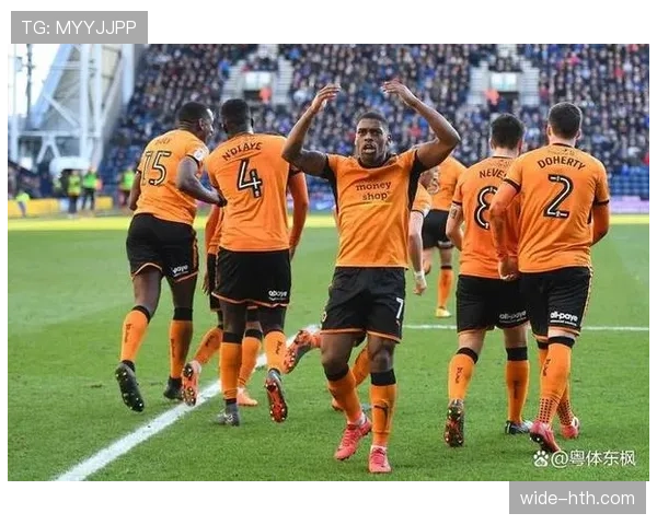 狼队战术革新显成效,新策略引领英超赛场新趋势 狼队战术革新显成效,新策略引领英超赛场新趋势