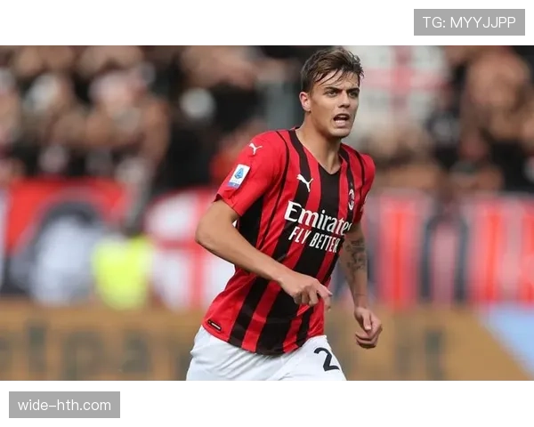 马尔蒂尼在防守艺术的表现上持续提升，引领球队稳固后防线的关键分析